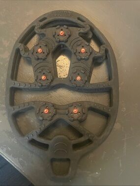 Snow trax used Black Ice Traction Cleats with rec Studs small medium women/boys